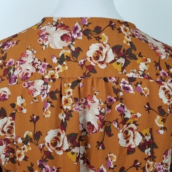 Zac & Rachel Blouse - Picture 3 of 8